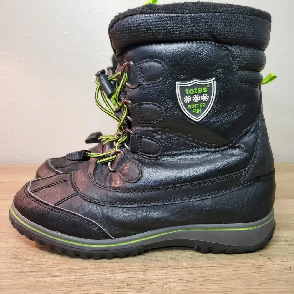 Totes Snow Boots Size 3